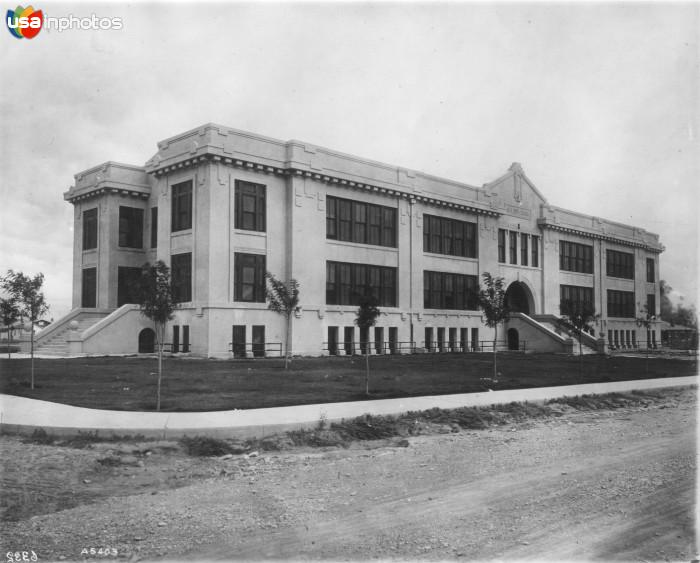 Alta Vista School