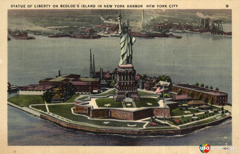 Statue of Liberty on Bedloe´s Island in New York Harbor