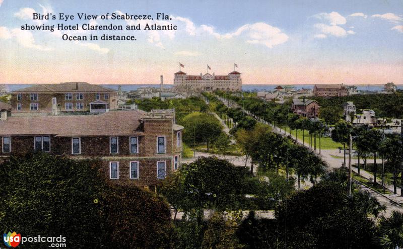 Bird´s eye view showing Hotel Clarendon and Atlantic Ocean in distance