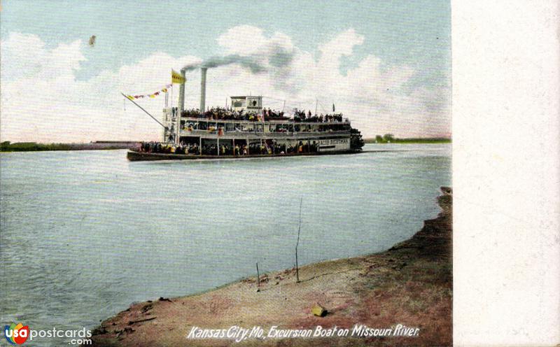 Pictures of Kansas City, Missouri, United States: Excursion Boat on Missouri River