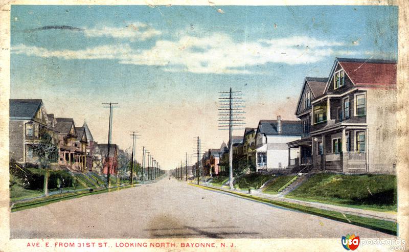 Avenue E, from 31st Street, looking North