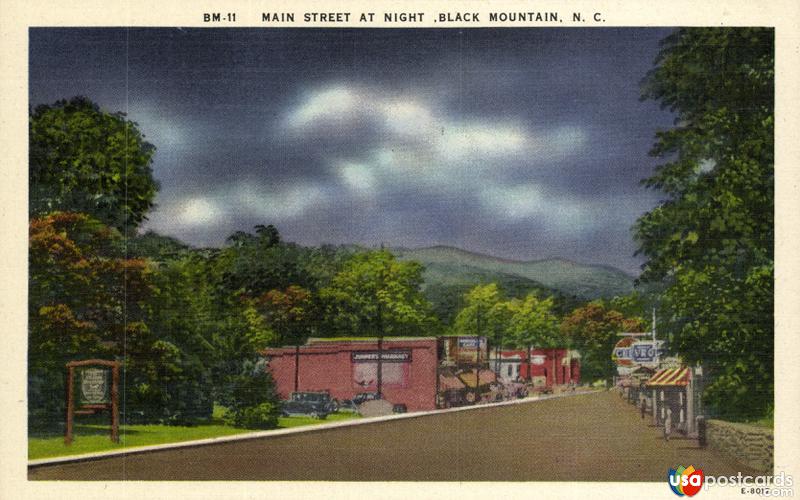 Pictures of Black Mountain, North Carolina: Main Street at Night