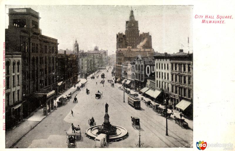 Pictures of Milwaukee, Wisconsin: City Hall Square