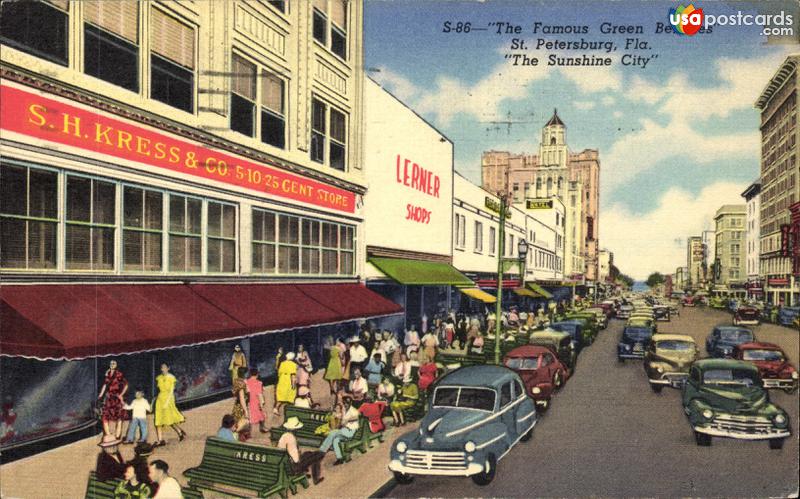 Pictures of St. Petersburg, Florida: The famous Green Benches