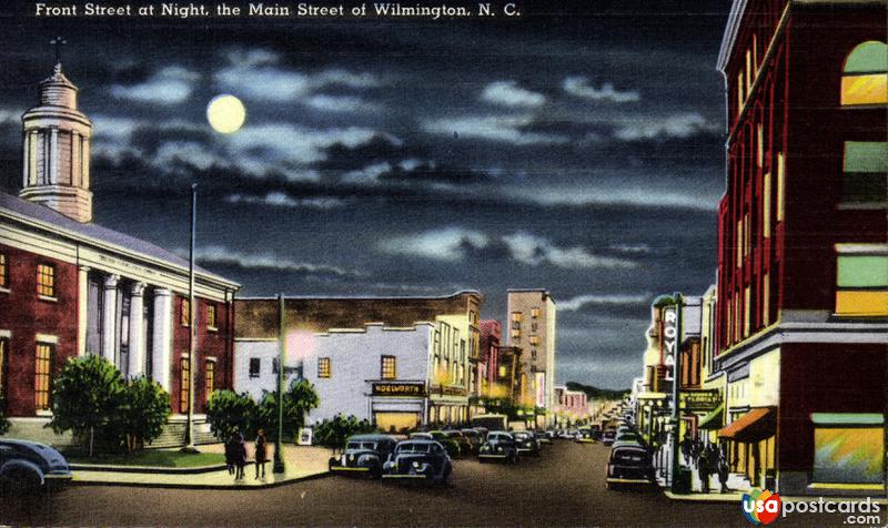 Pictures of Wilmington, North Carolina: Front Street at night