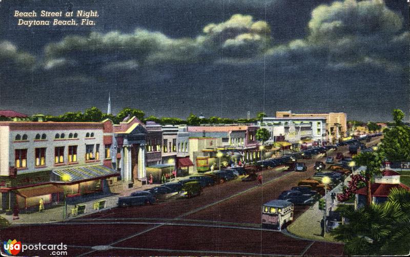 Pictures of Daytona Beach, Florida: Beach Street at night