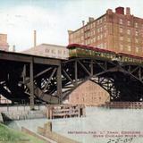 Metropolitan L Train, crossing Jack-Knife Bridge over Chicago River